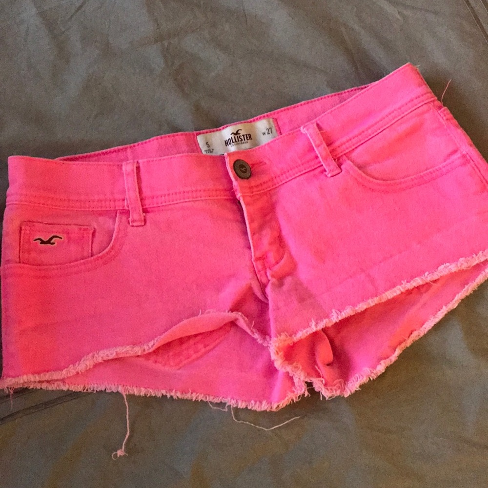 Hollister pink shorts